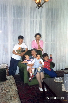 1988 - Tita and grandchildren